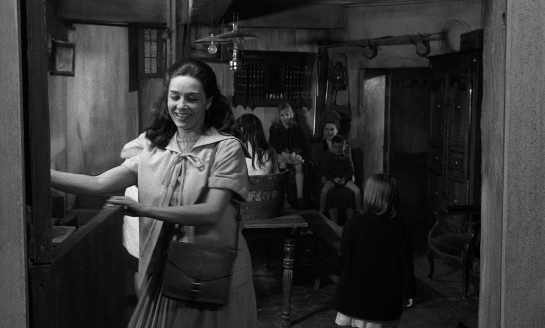 Léon Morin, prêtre (1961), wide, 1.66:1 — film still