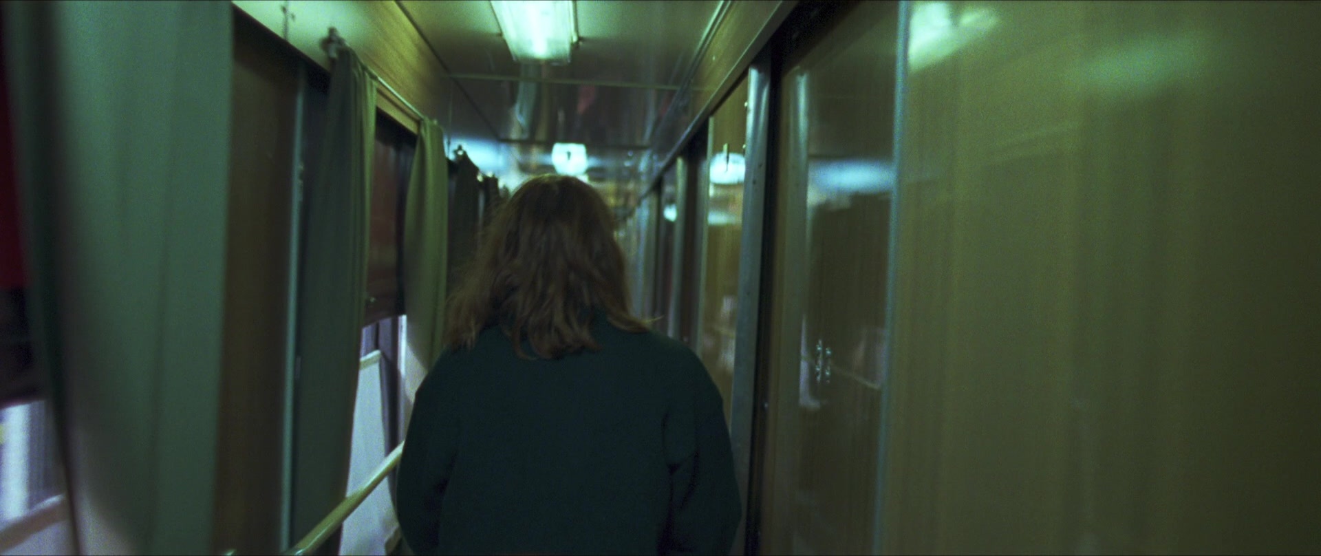 Compartiment n°6 (2021), wide, 2.38:1 — film still