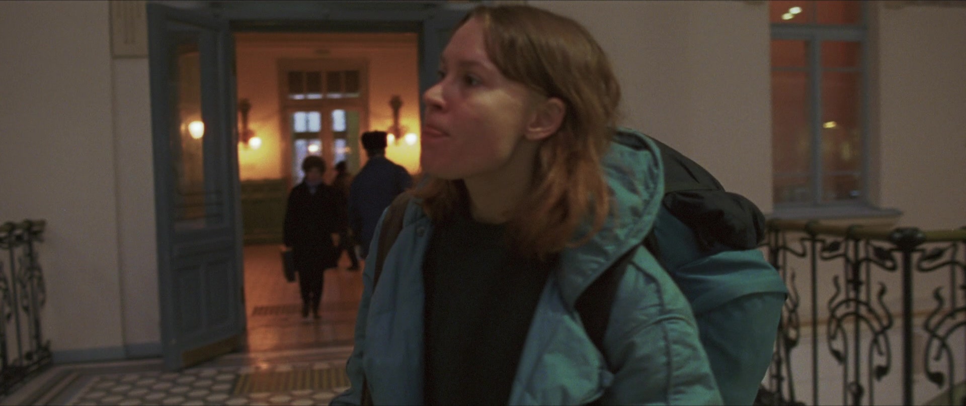 Compartiment n°6 (2021), wide, 2.38:1 — film still