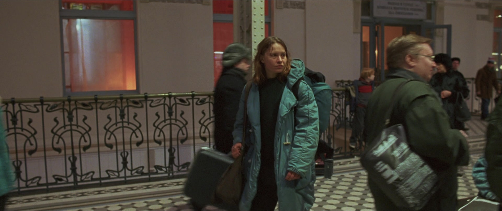 Compartiment n°6 (2021), wide, 2.38:1 — film still