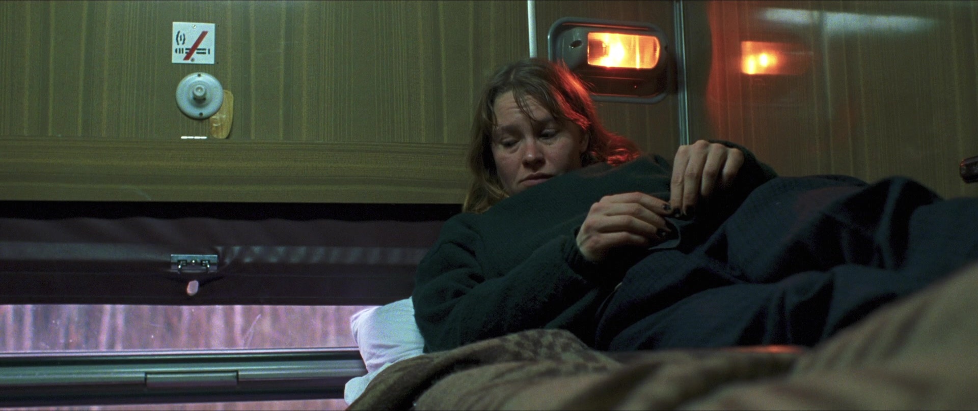 Compartiment n°6 (2021), wide, 2.38:1 — film still