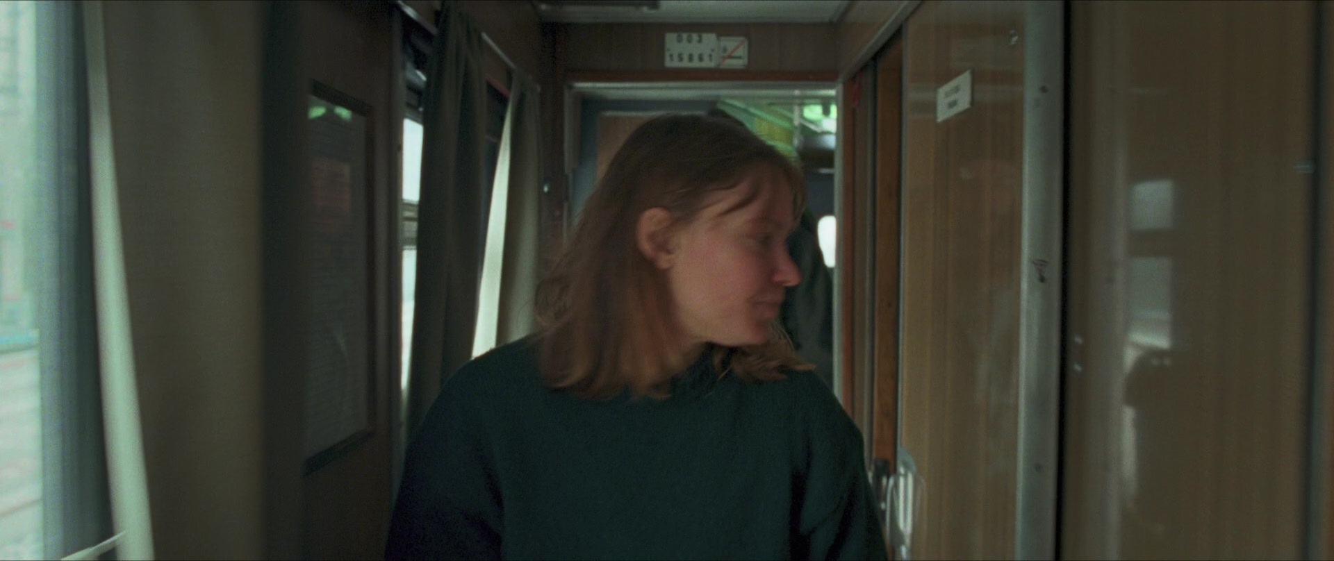 Compartiment n°6 (2021), wide, 2.38:1 — film still