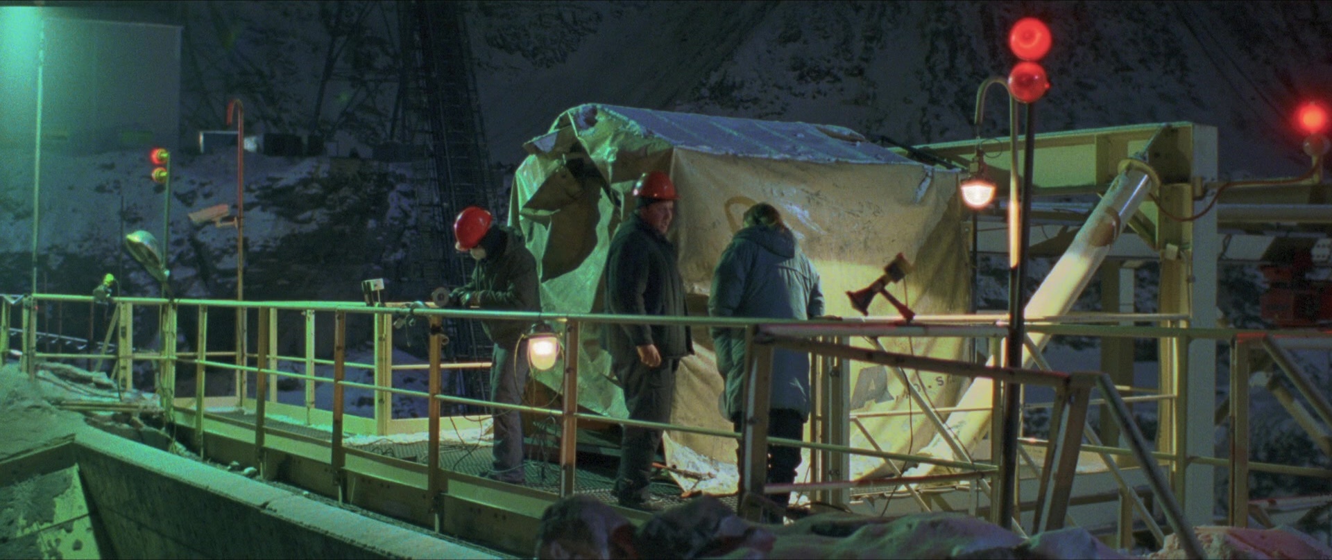 Compartiment n°6 (2021), wide, 2.38:1 — film still