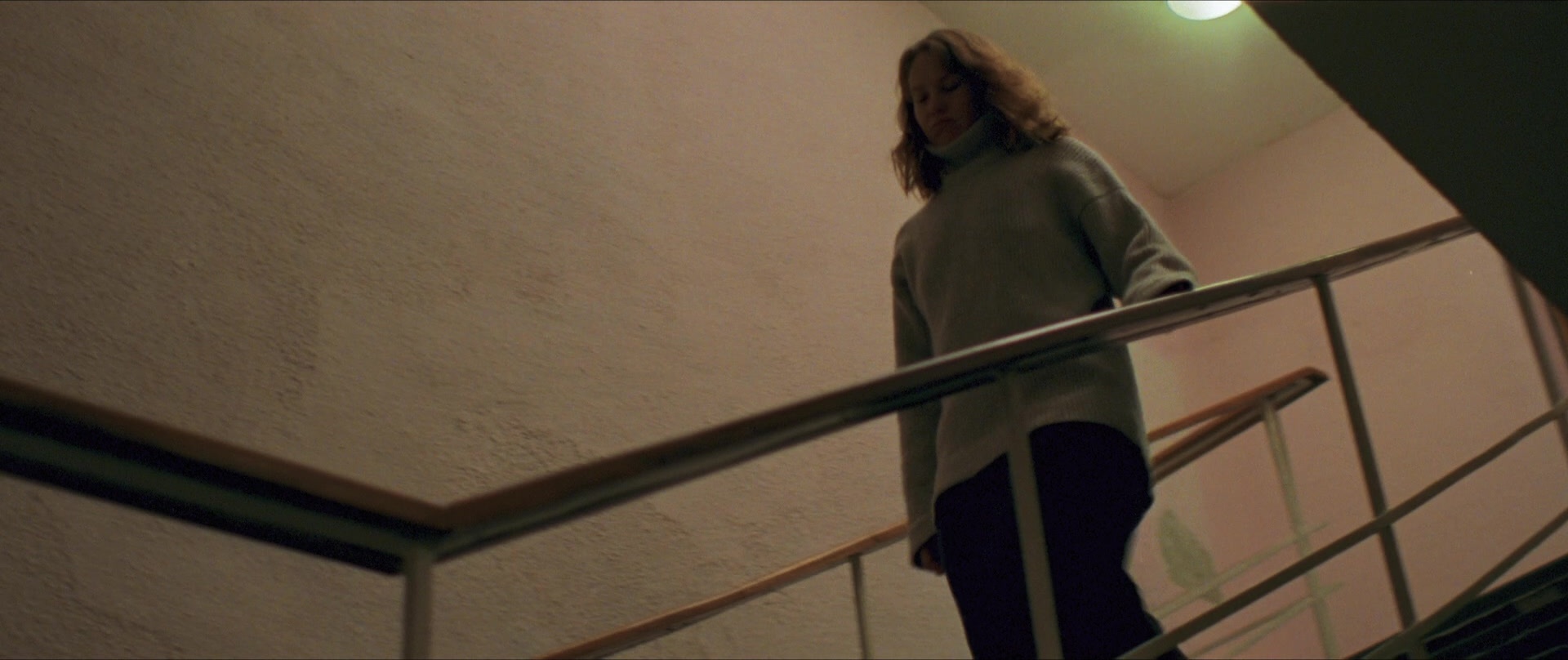 Compartiment n°6 (2021), wide, 2.38:1 — film still