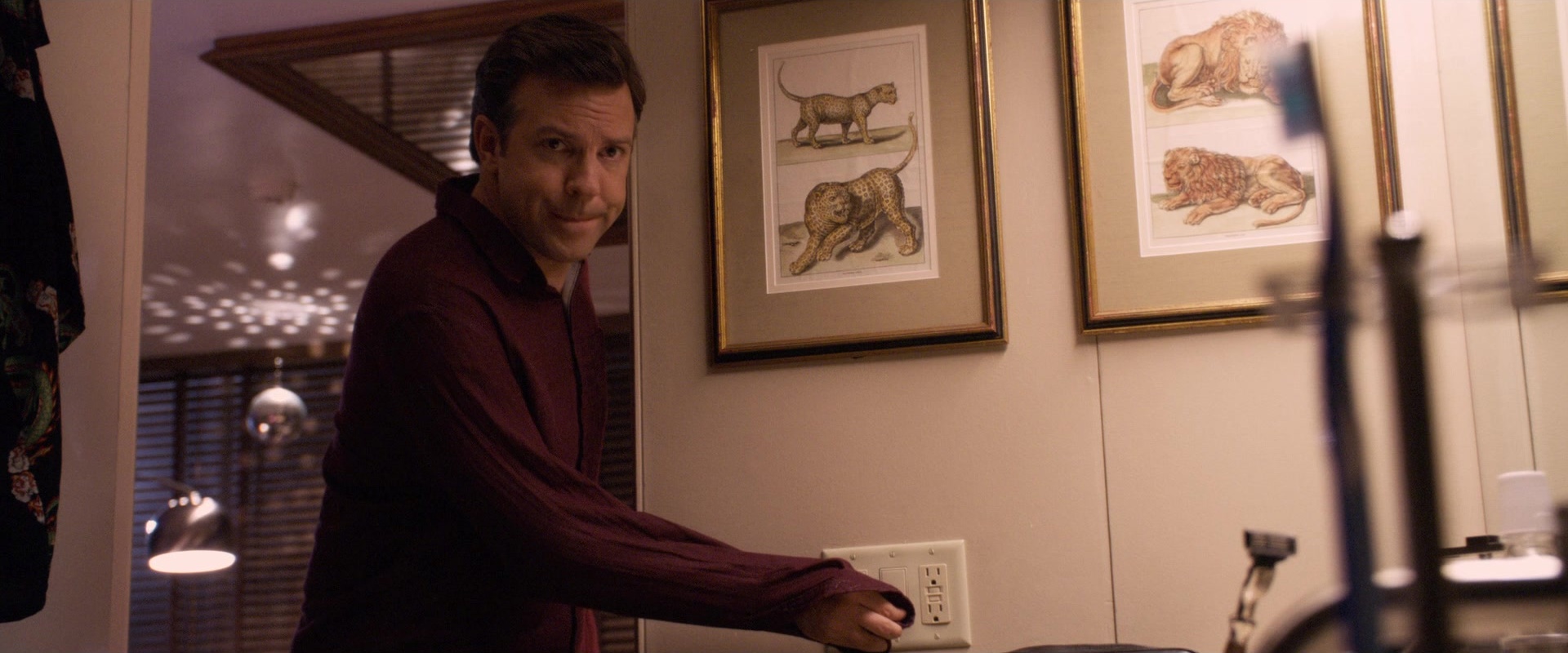 Horrible Bosses (2011), wide, 2.40:1 — film still