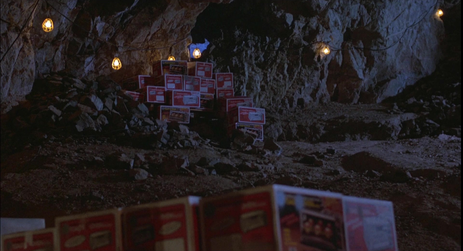 Cherry 2000 (1987), wide, 1.85:1 — film still