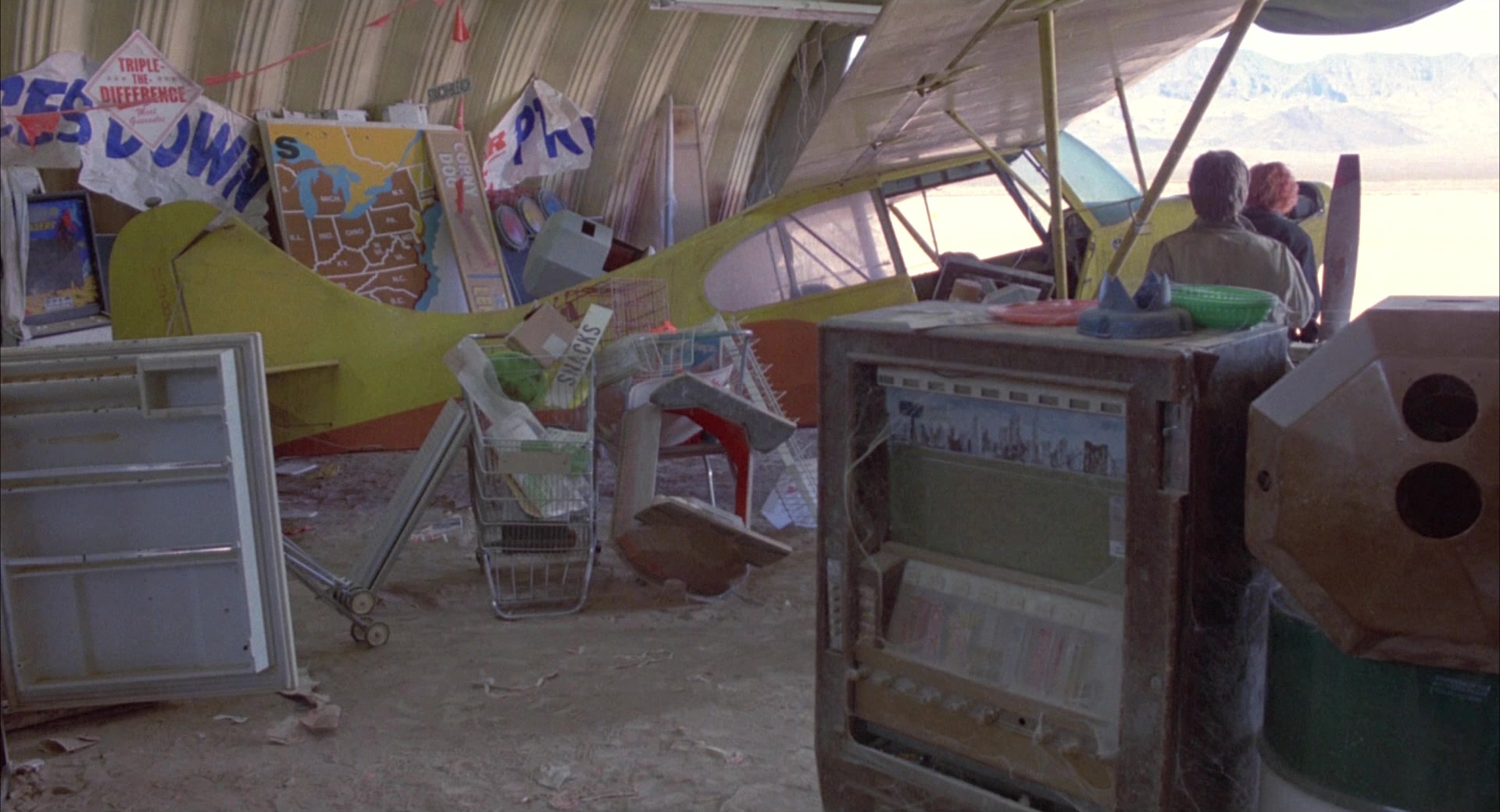 Cherry 2000 (1987), wide, 1.85:1 — film still