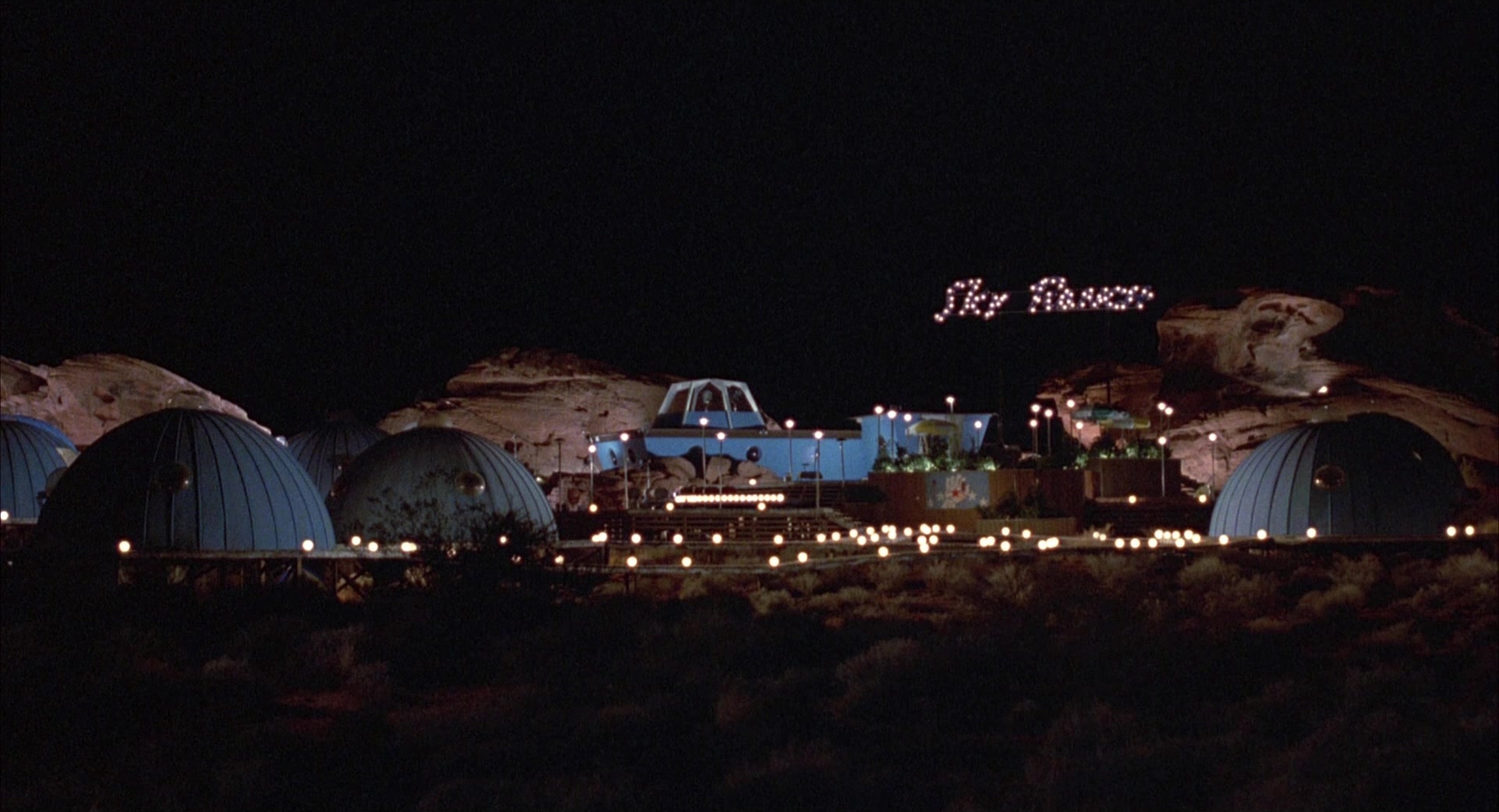Cherry 2000 (1987), wide, 1.85:1 — film still