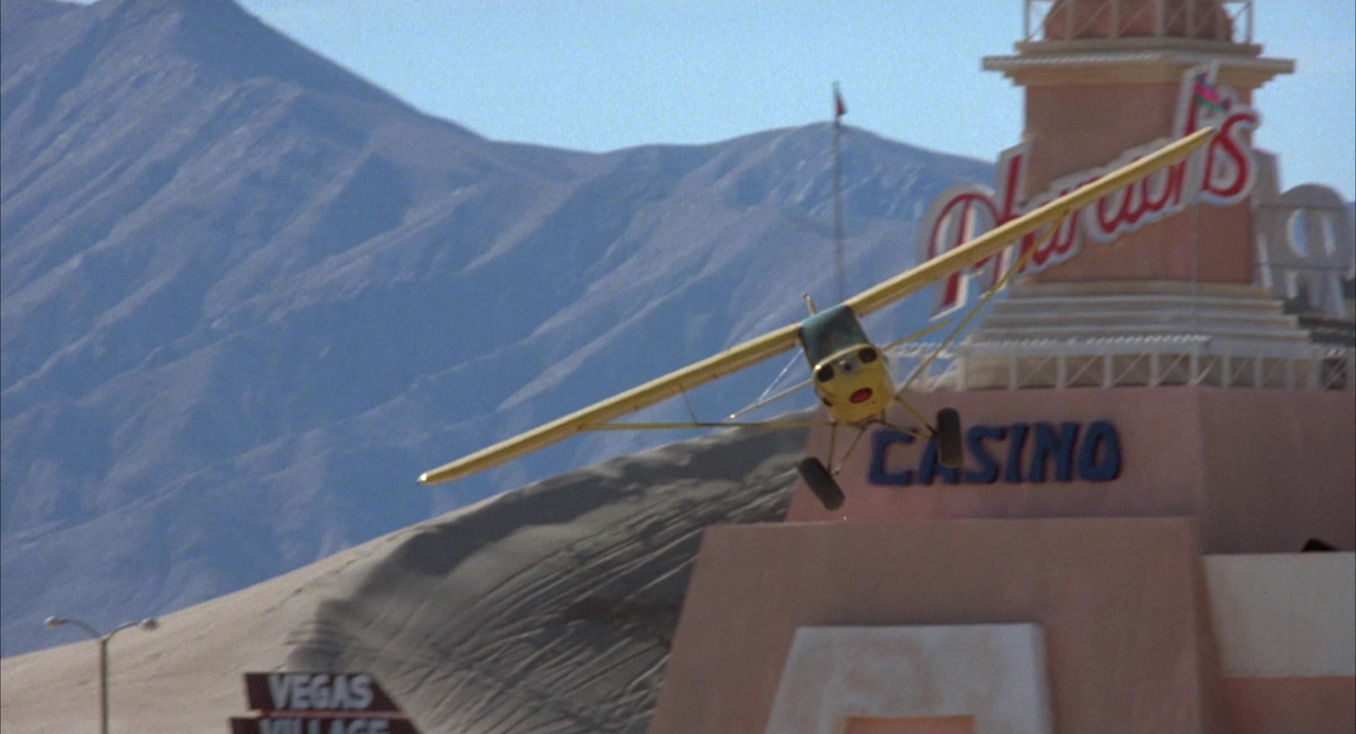 Cherry 2000 (1987), wide, 1.85:1 — film still