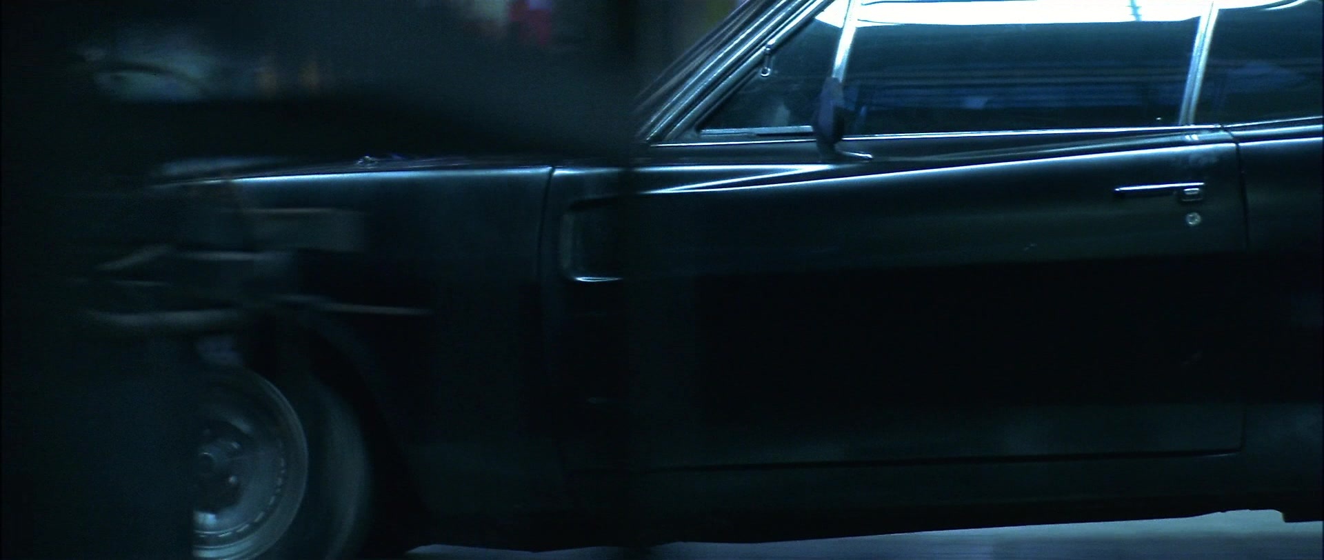 Blade (1998), wide, 2.36:1 — film still