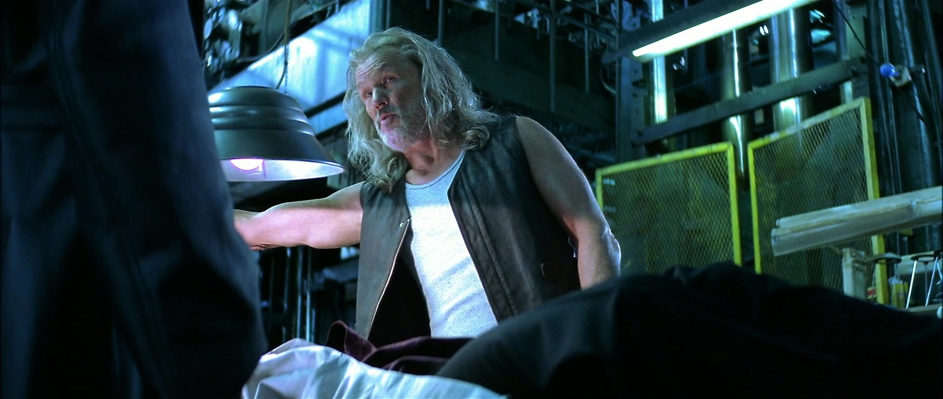 Blade (1998), wide, 2.36:1 — film still