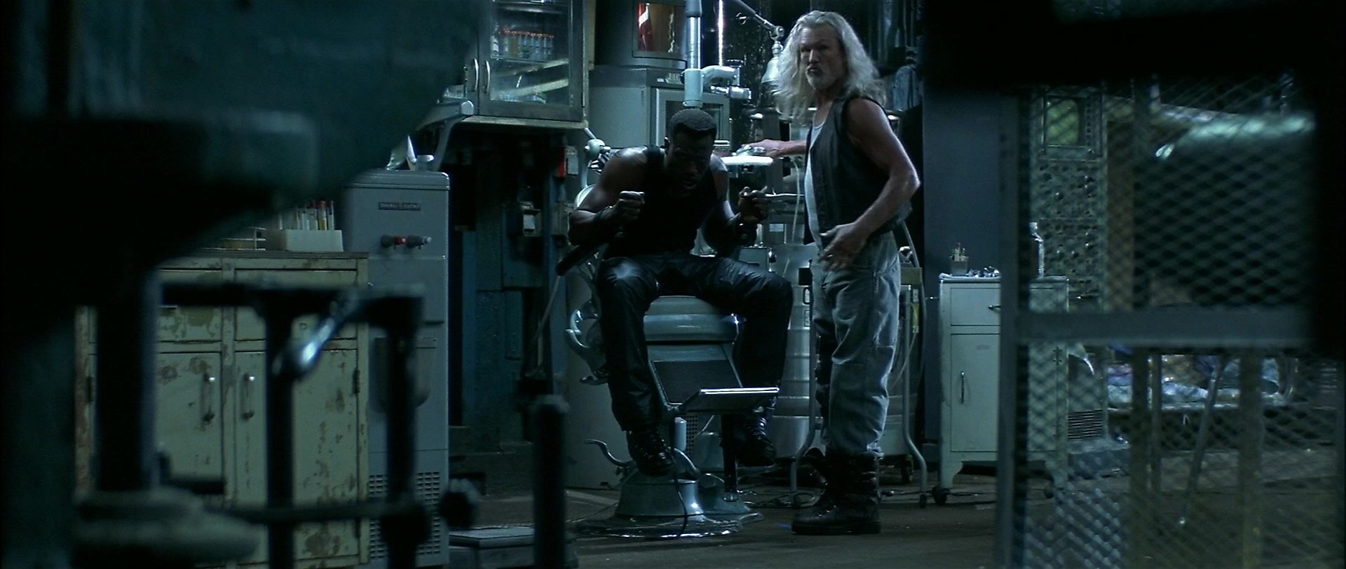 Blade (1998), wide, 2.36:1 — film still