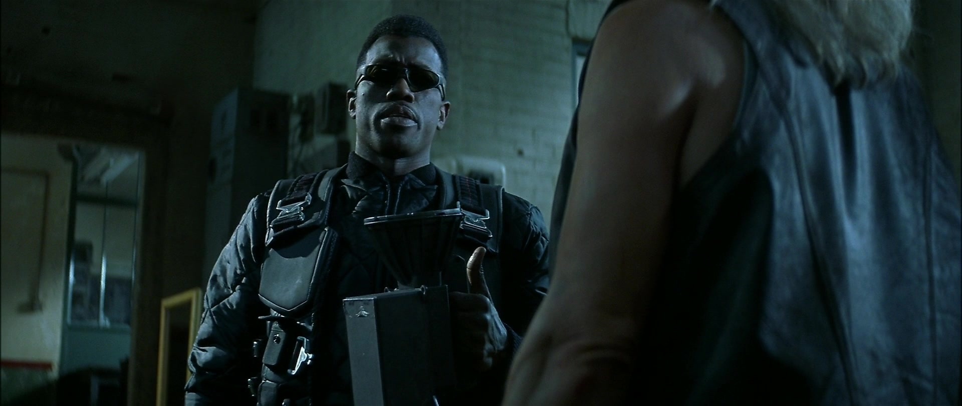 Blade (1998), wide, 2.36:1 — film still