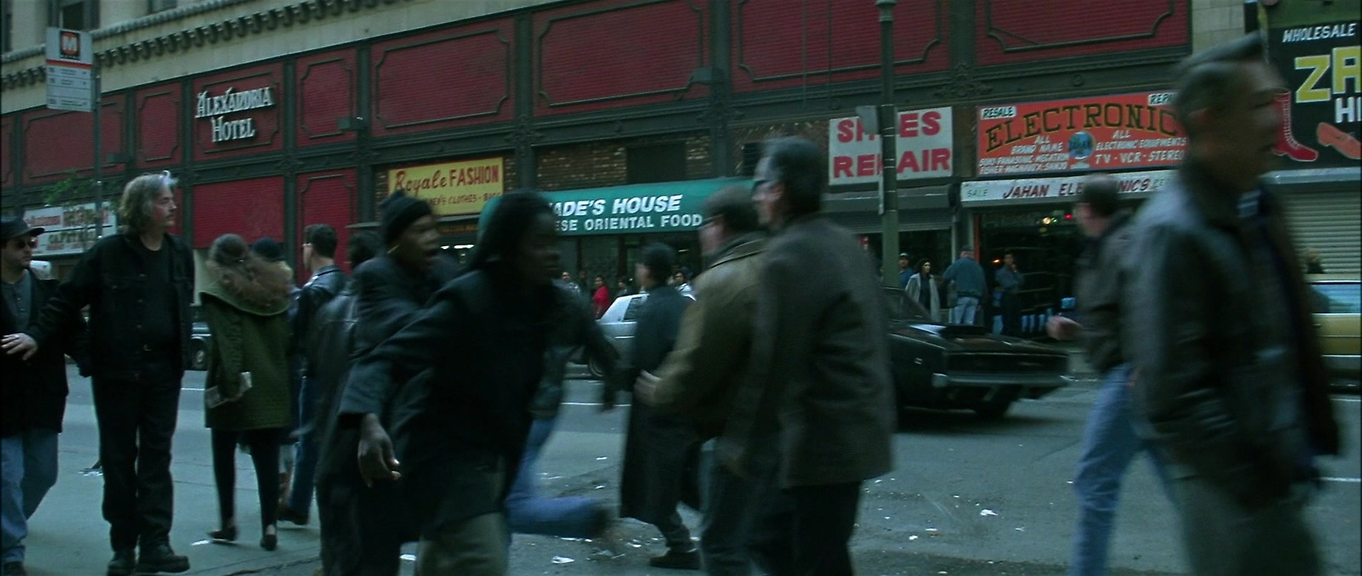 Blade (1998), wide, 2.36:1 — film still