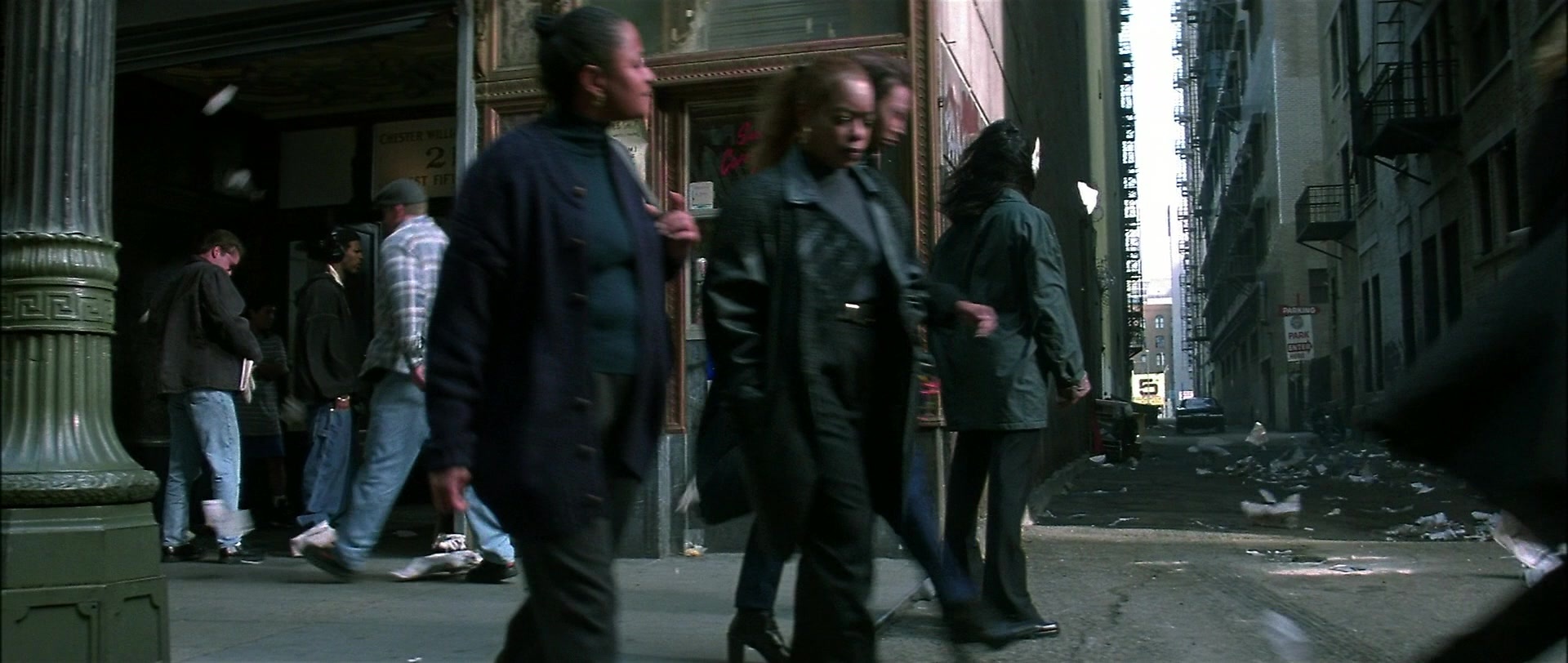 Blade (1998), wide, 2.36:1 — film still