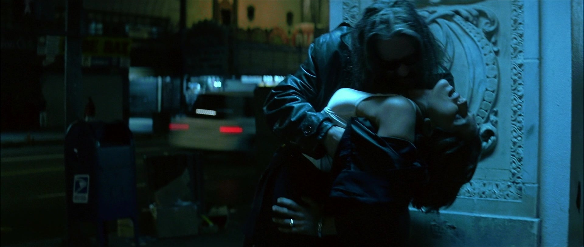 Blade (1998), wide, 2.36:1 — film still