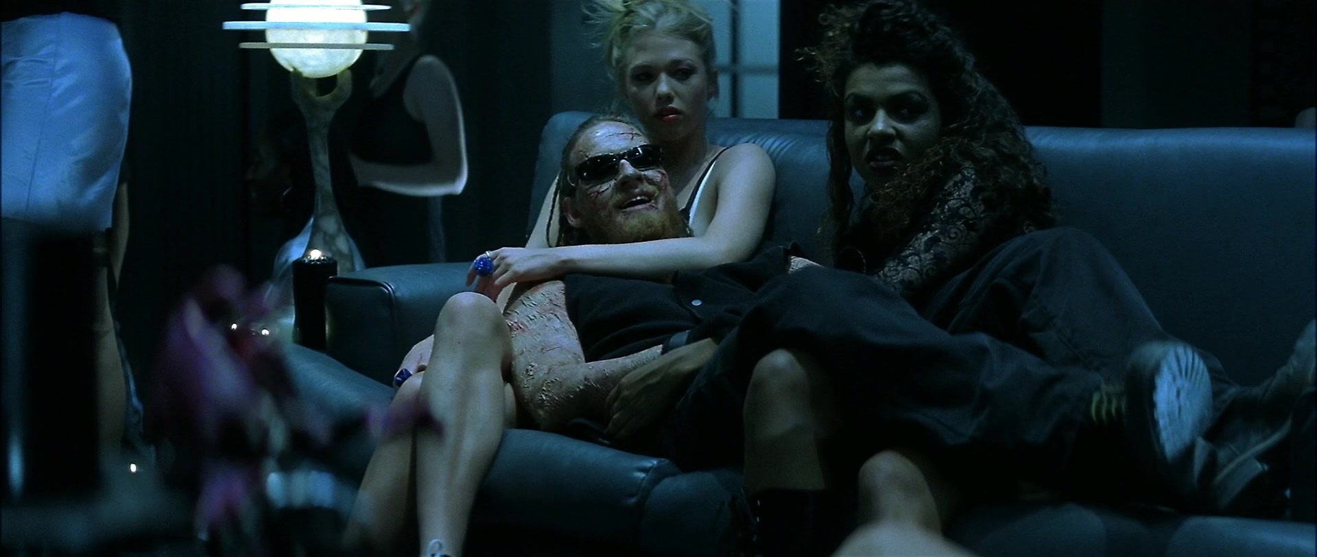 Blade (1998), wide, 2.36:1 — film still