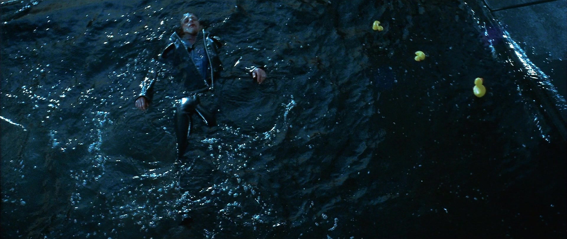 Blade (1998), wide, 2.36:1 — film still