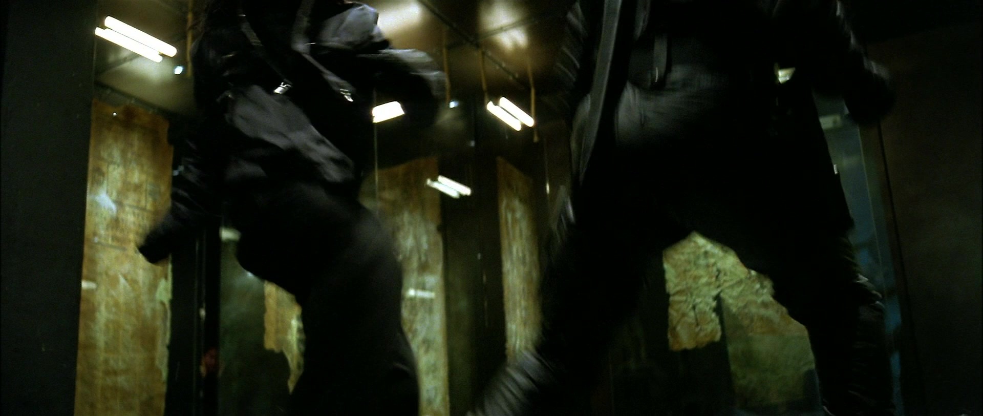 Blade (1998), wide, 2.36:1 — film still
