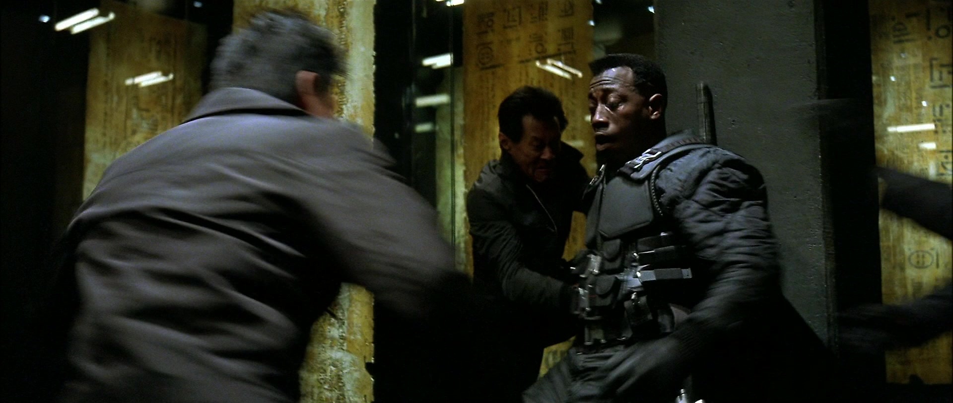 Blade (1998), wide, 2.36:1 — film still