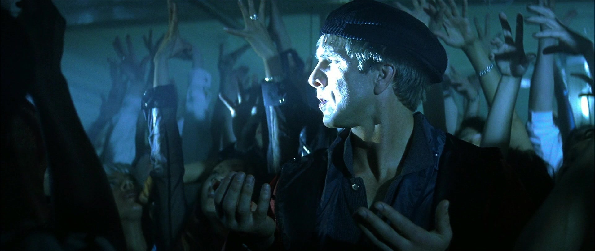Blade (1998), wide, 2.36:1 — film still