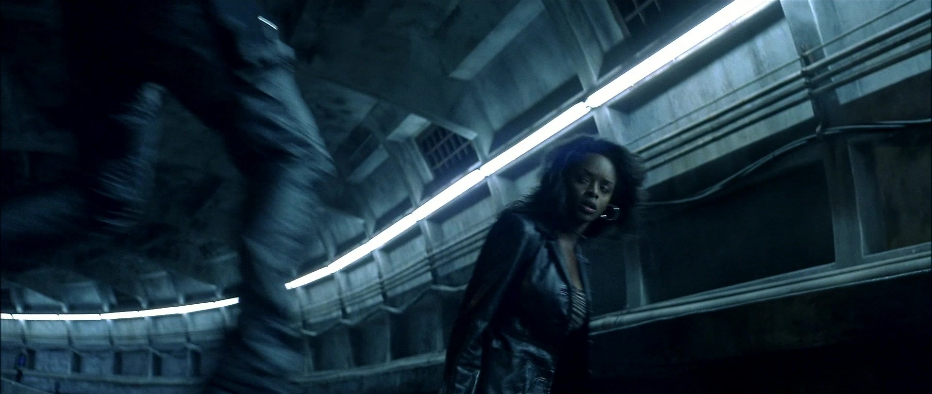 Blade (1998), wide, 2.36:1 — film still