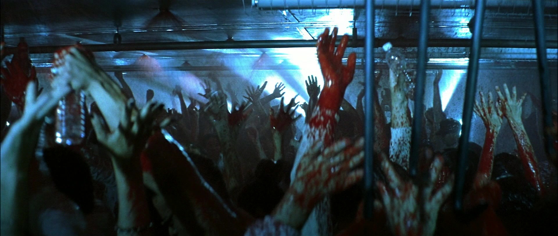 Blade (1998), wide, 2.36:1 — film still