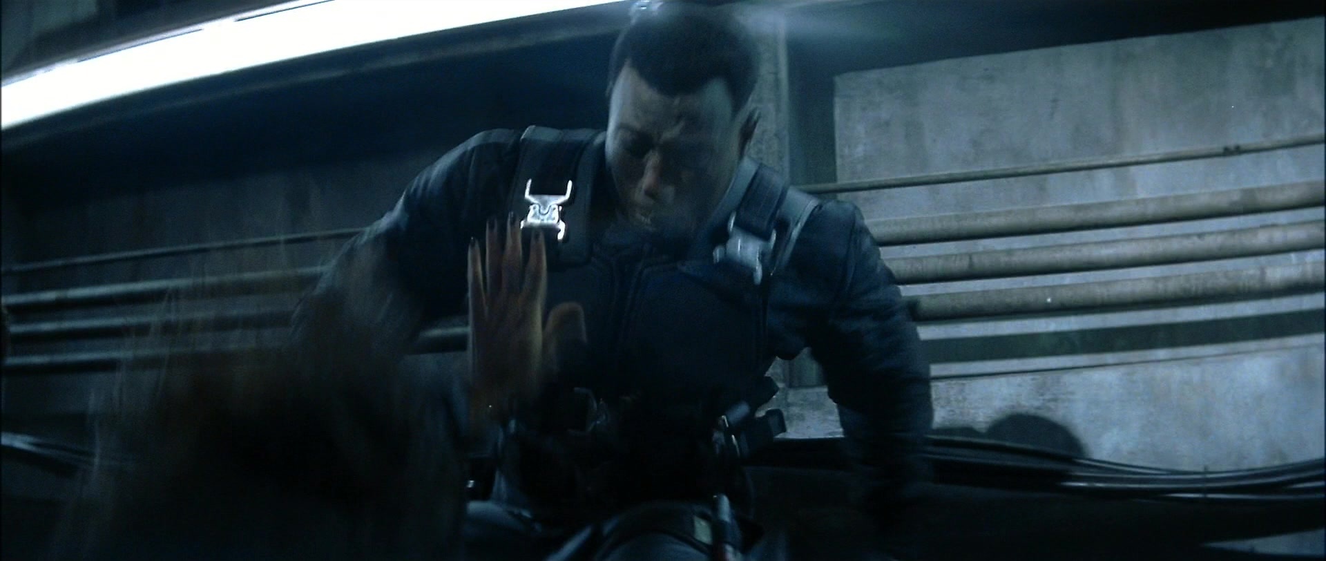 Blade (1998), wide, 2.36:1 — film still