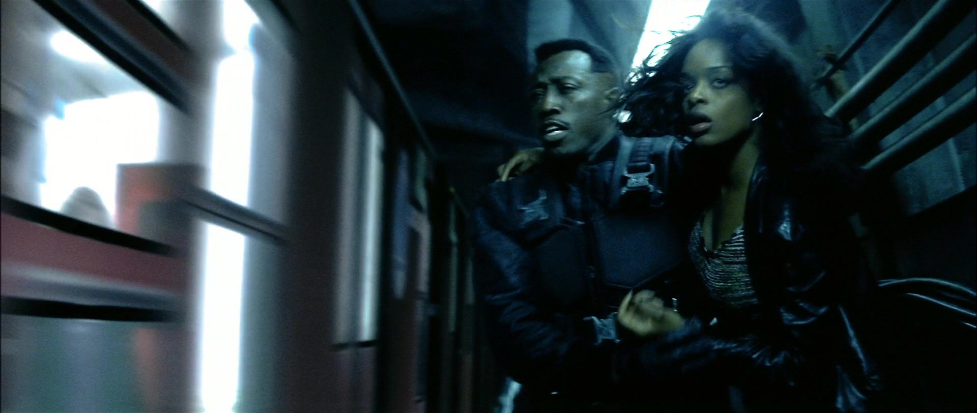 Blade (1998), wide, 2.36:1 — film still