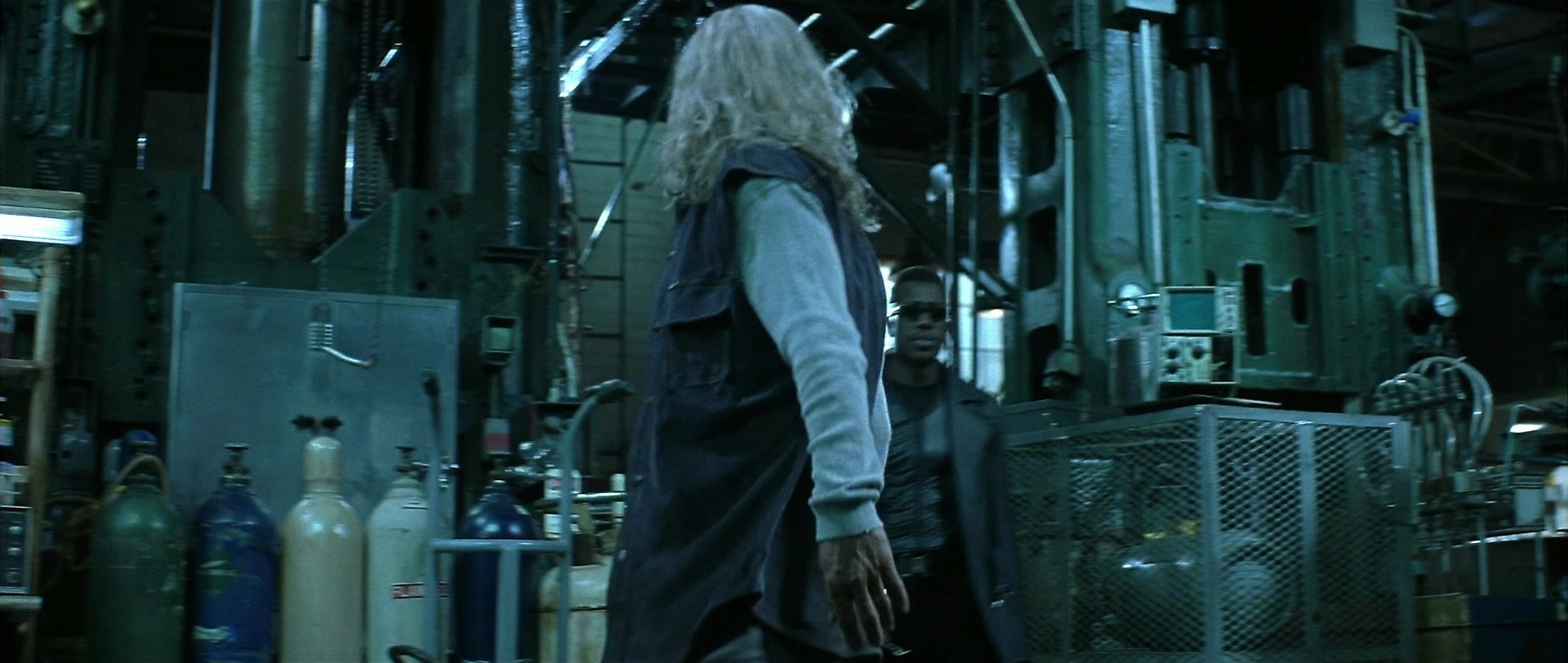 Blade (1998), wide, 2.36:1 — film still