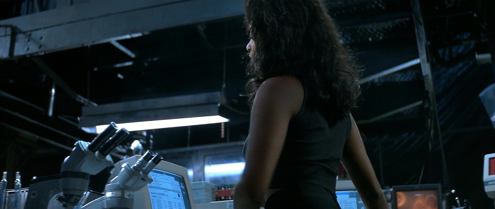 Blade (1998), unknown, 2.36:1 — film still