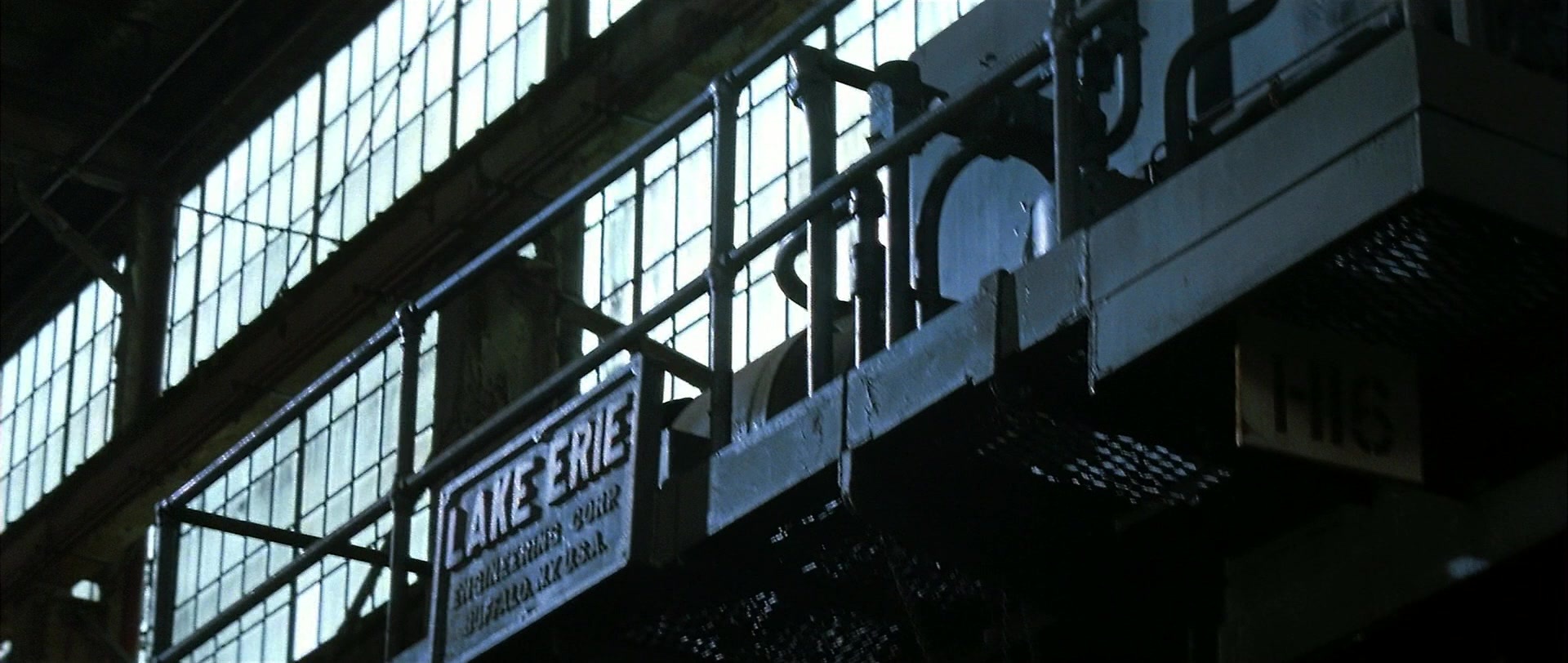 Blade (1998), unknown, 2.36:1 — film still