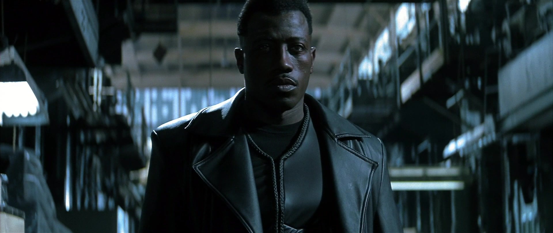 Blade (1998), wide, 2.36:1 — film still