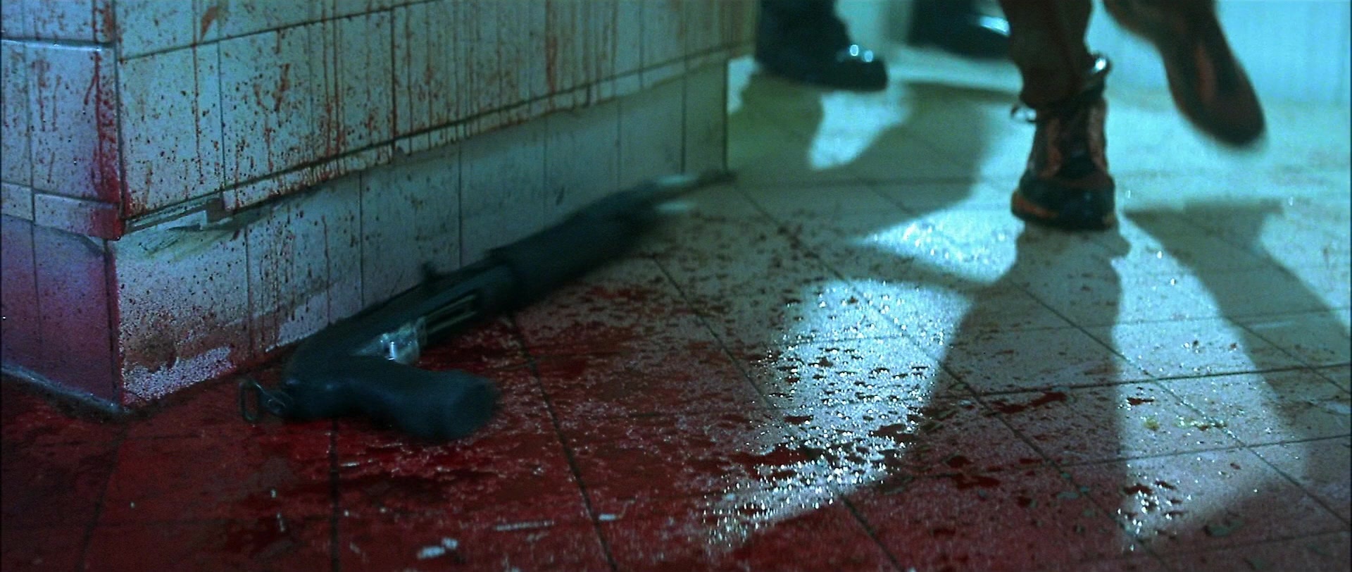 Blade (1998), wide, 2.36:1 — film still