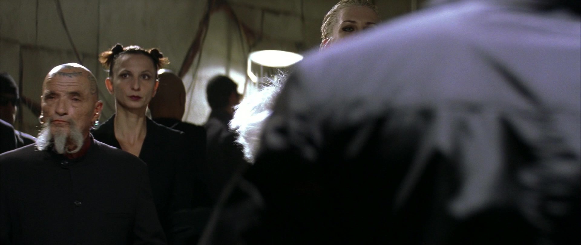 Blade (1998), wide, 2.36:1 — film still