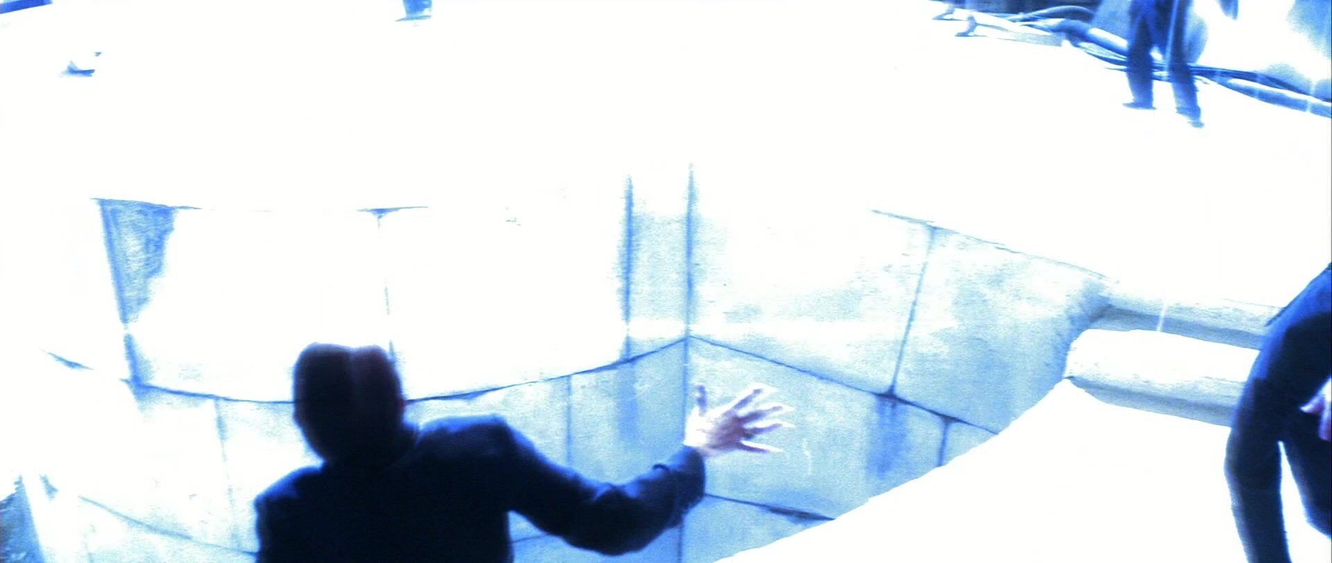 Blade (1998), wide, 2.36:1 — film still