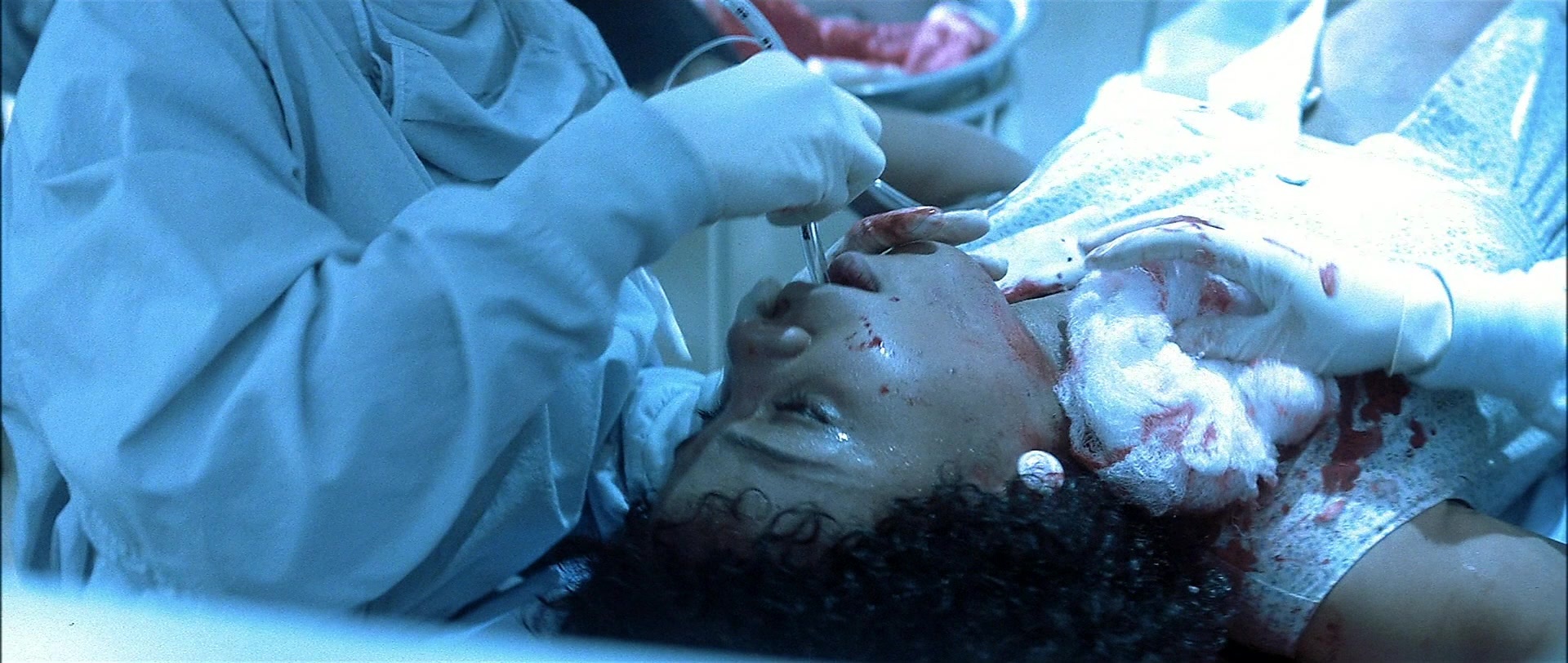 Blade (1998), wide, 2.36:1 — film still