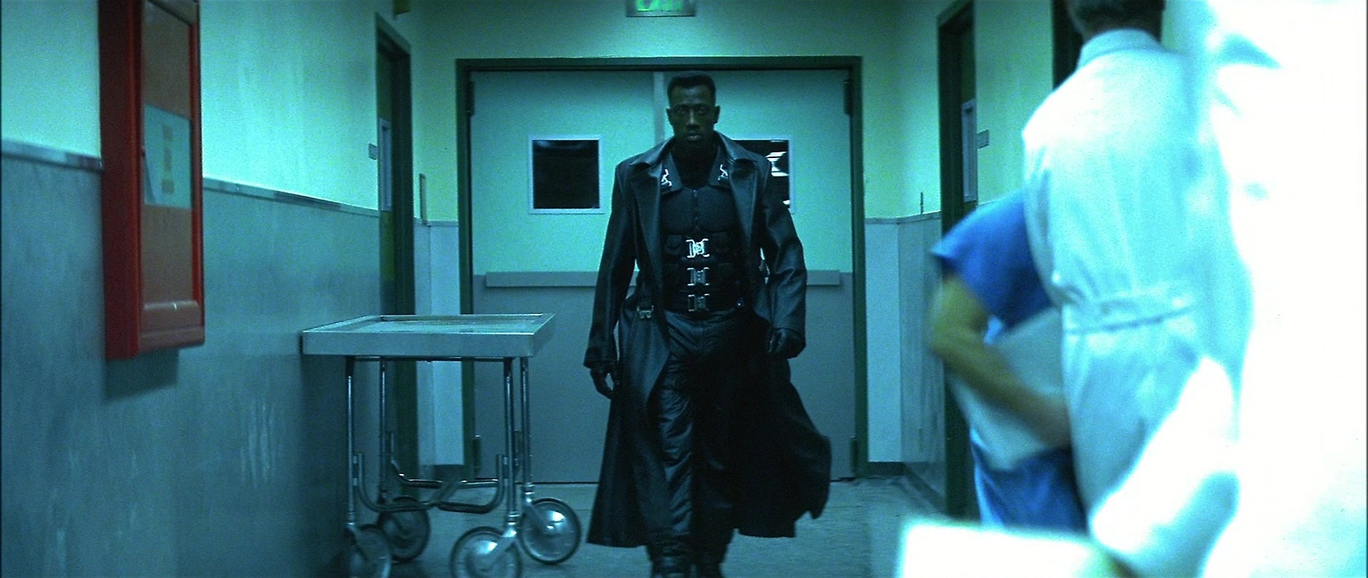 Blade (1998), wide, 2.36:1 — film still