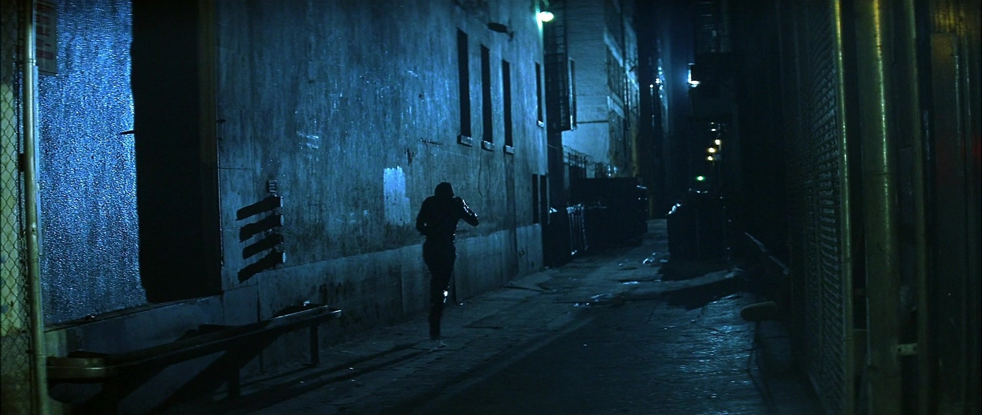 Blade (1998), wide, 2.36:1 — film still