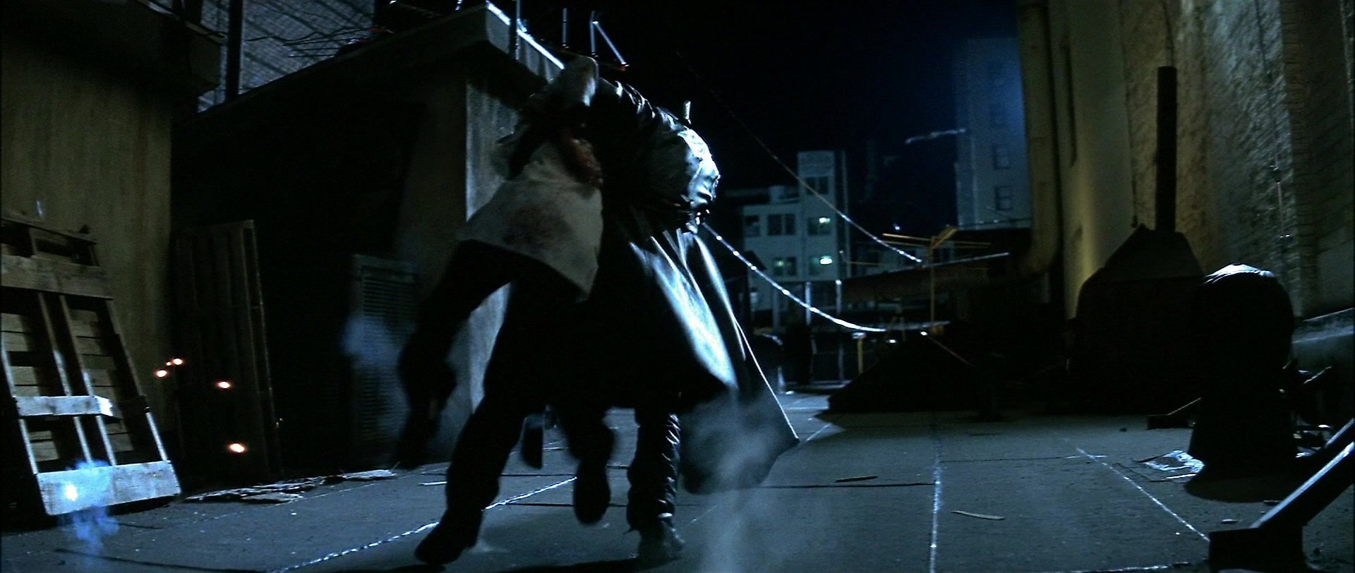 Blade (1998), wide, 2.36:1 — film still