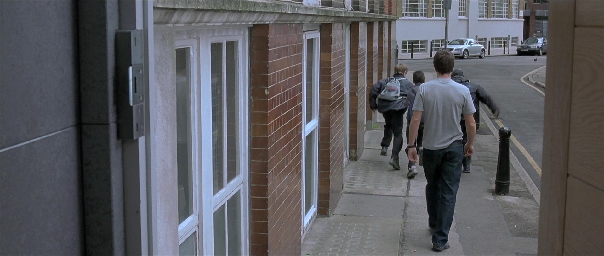 About a Boy (2002), wide, 2.35:1 — film still