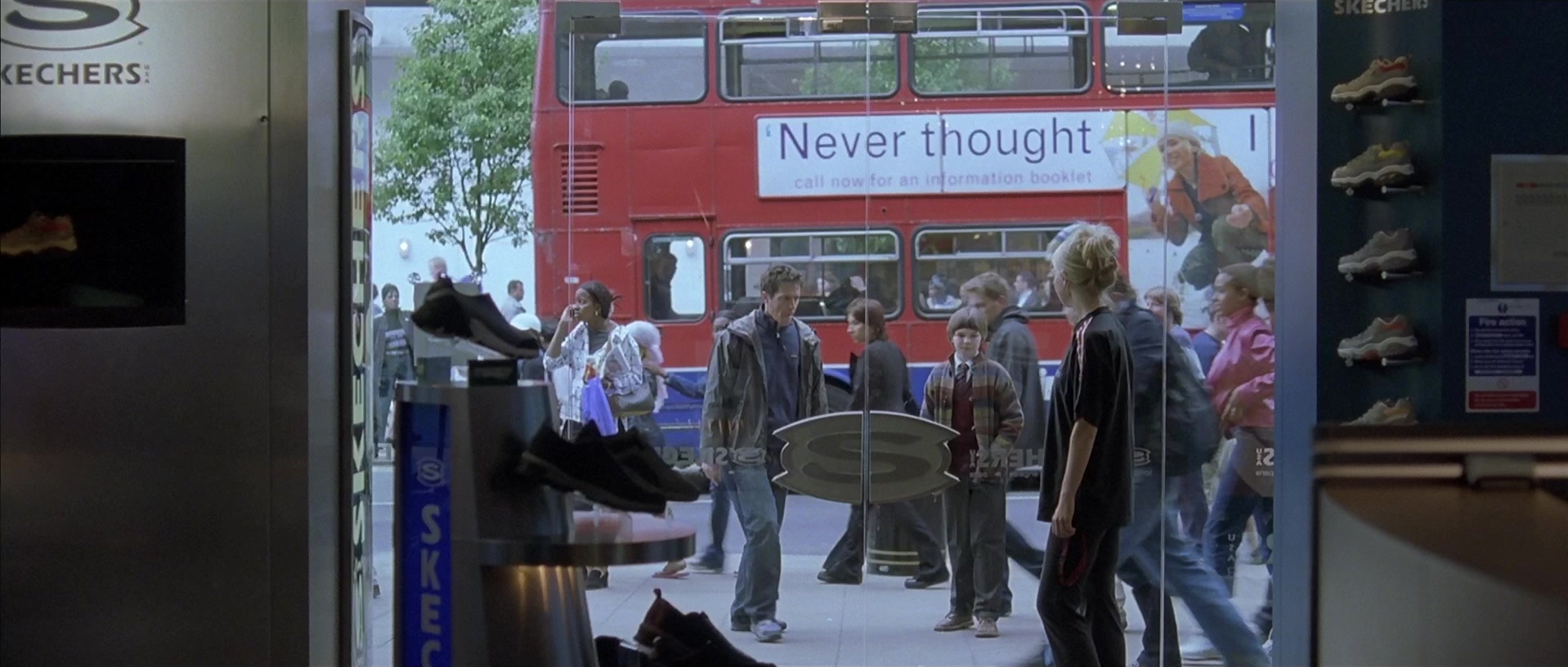 About a Boy (2002), wide, 2.35:1 — film still