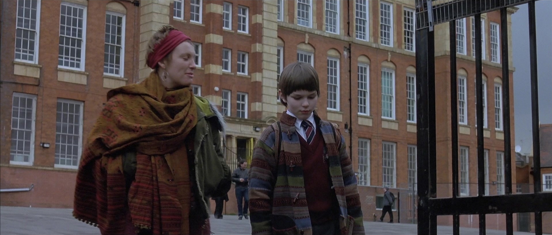 About a Boy (2002), wide, 2.35:1 — film still