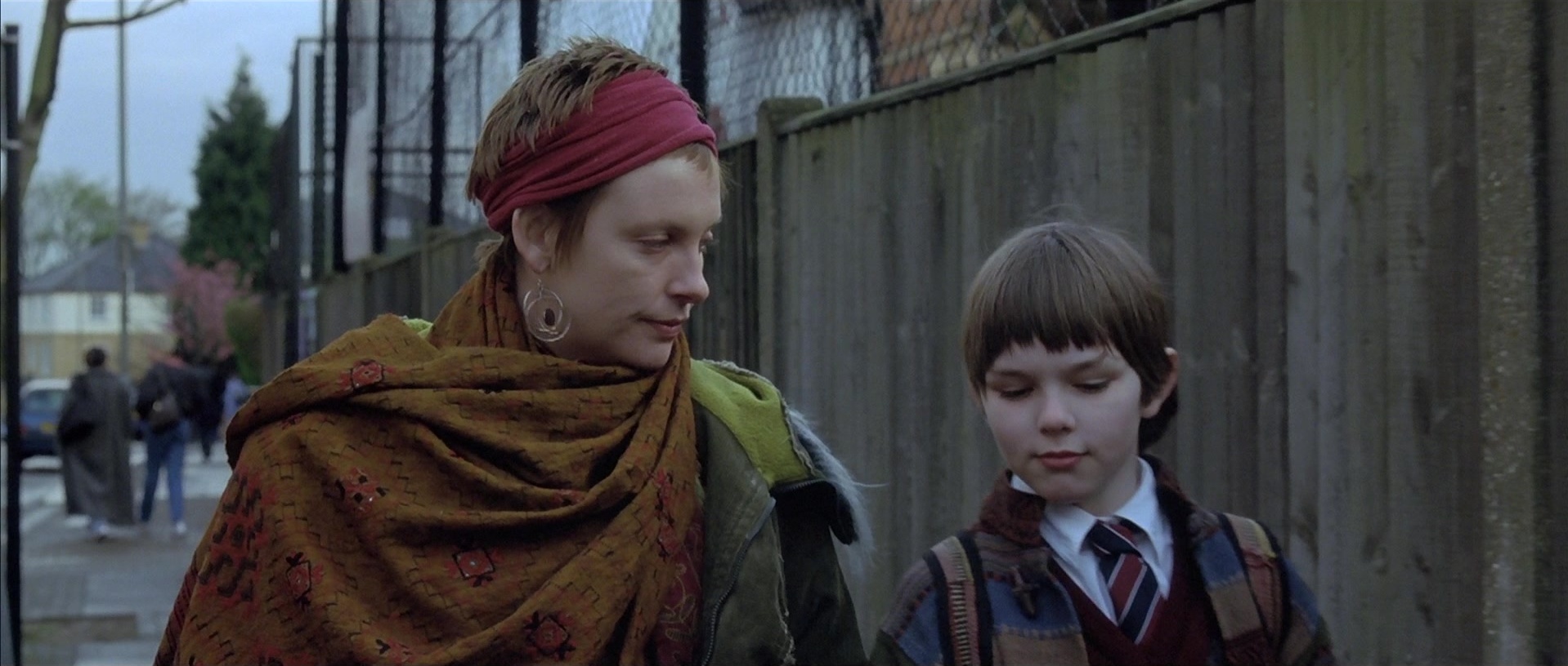 About a Boy (2002), wide, 2.35:1 — film still