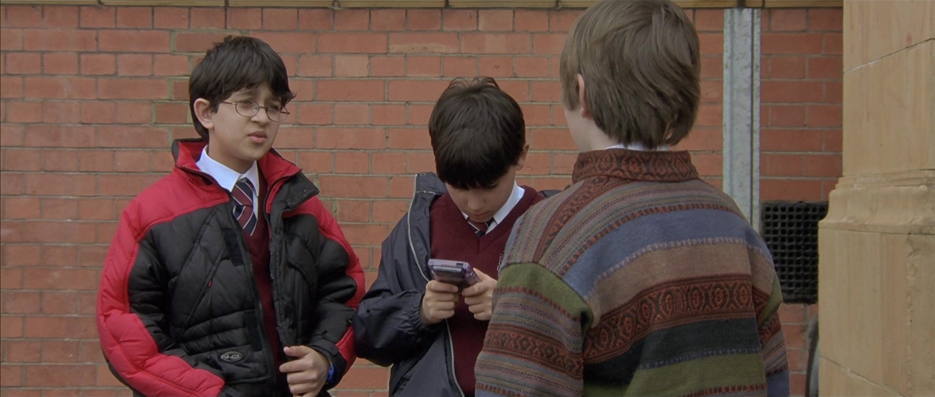 About a Boy (2002), wide, 2.35:1 — film still