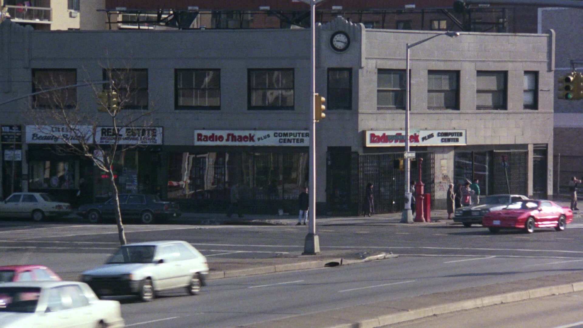 Coming to America (1988), wide, 1.78:1 — film still
