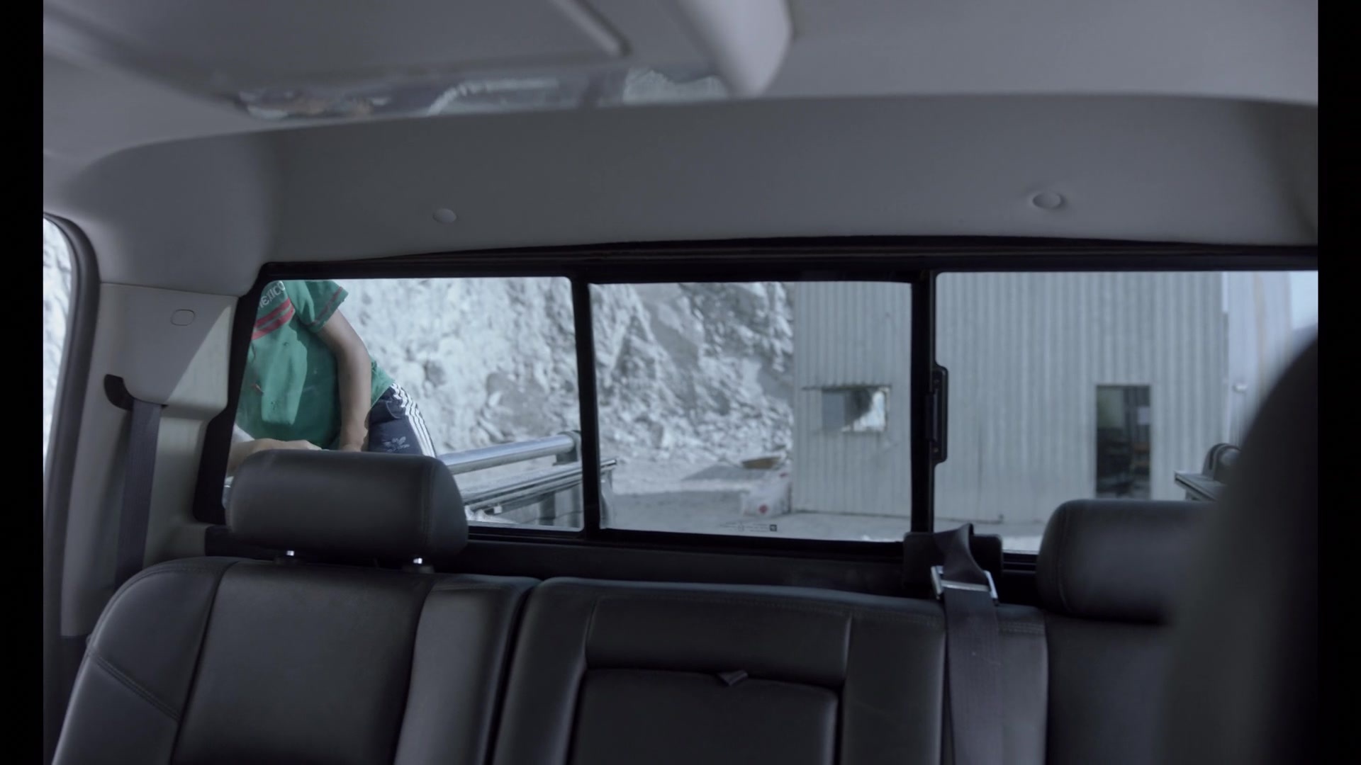 Noche de Fuego (2021), wide, 1.78:1 — film still