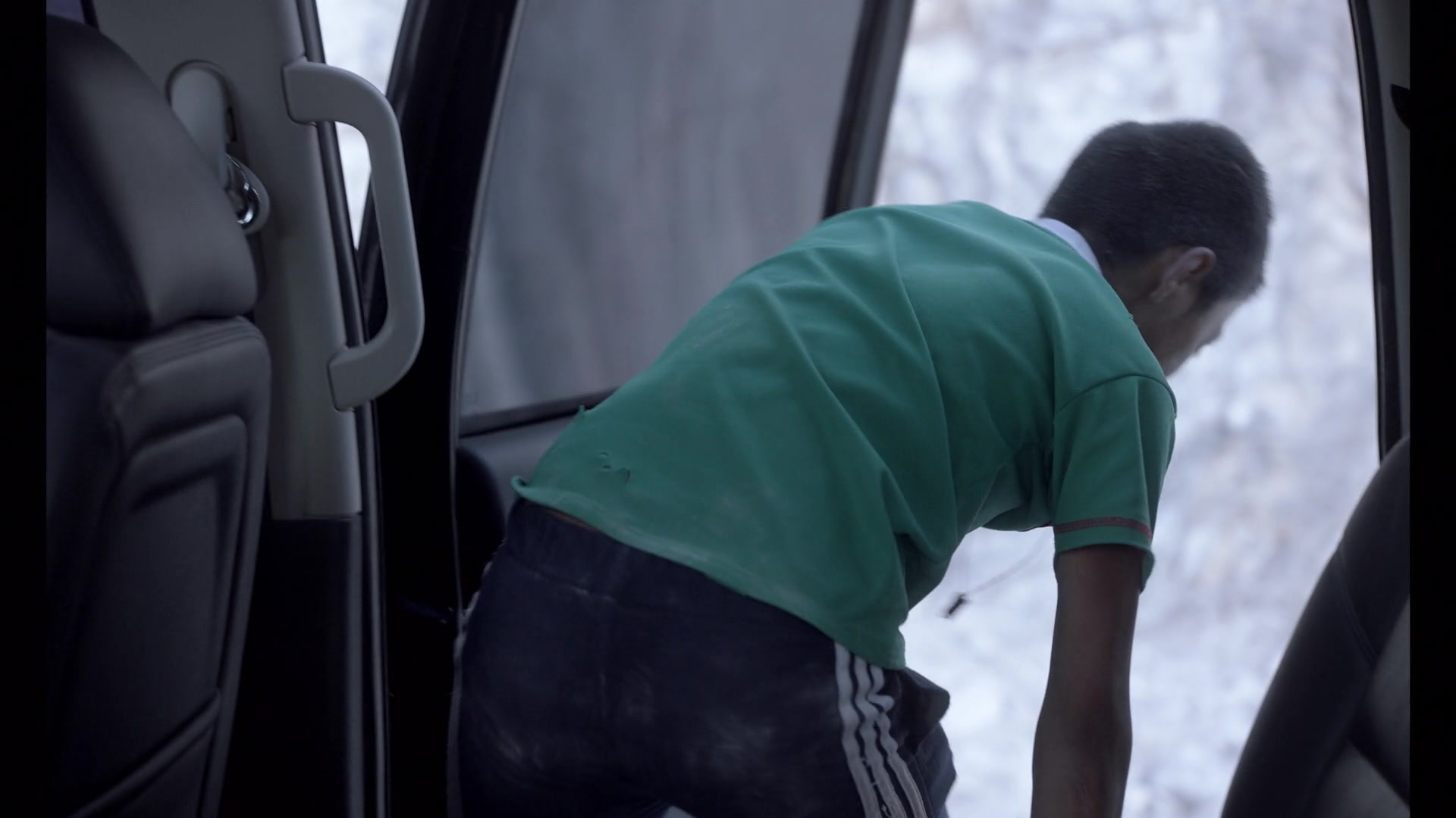 Noche de Fuego (2021), wide, 1.78:1 — film still