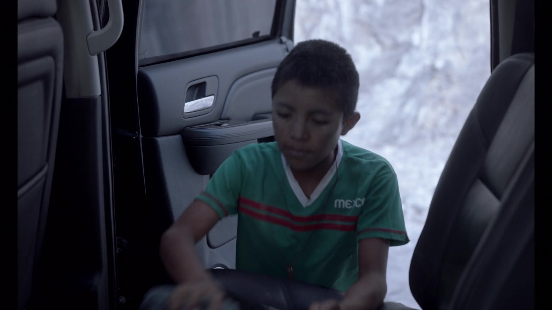 Noche de Fuego (2021), wide, 1.78:1 — film still