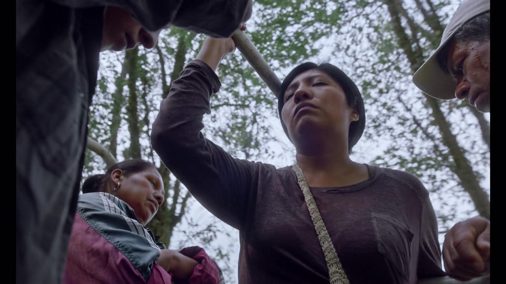 Noche de Fuego (2021), wide, 1.78:1 — film still
